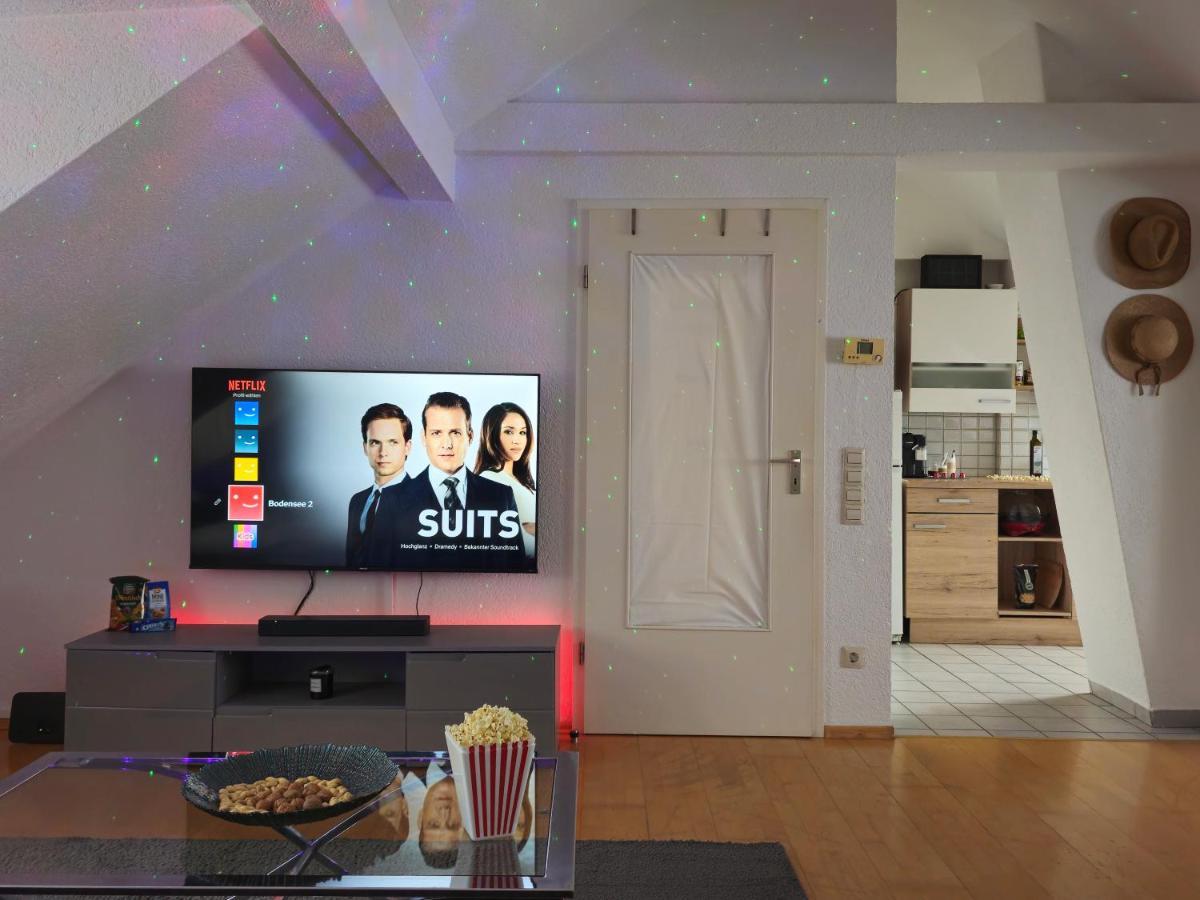 Sauna - Massage -Bodensee-Cinema Feeling- Home Sharing - Parking - Kueche Радольфцелль  Экстерьер фото